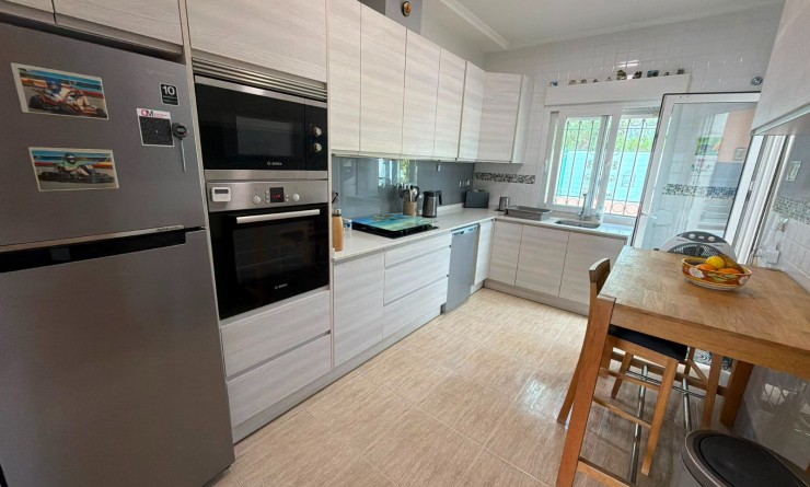 Wederverkoop - Detached villa - Los Montesinos - La herrada