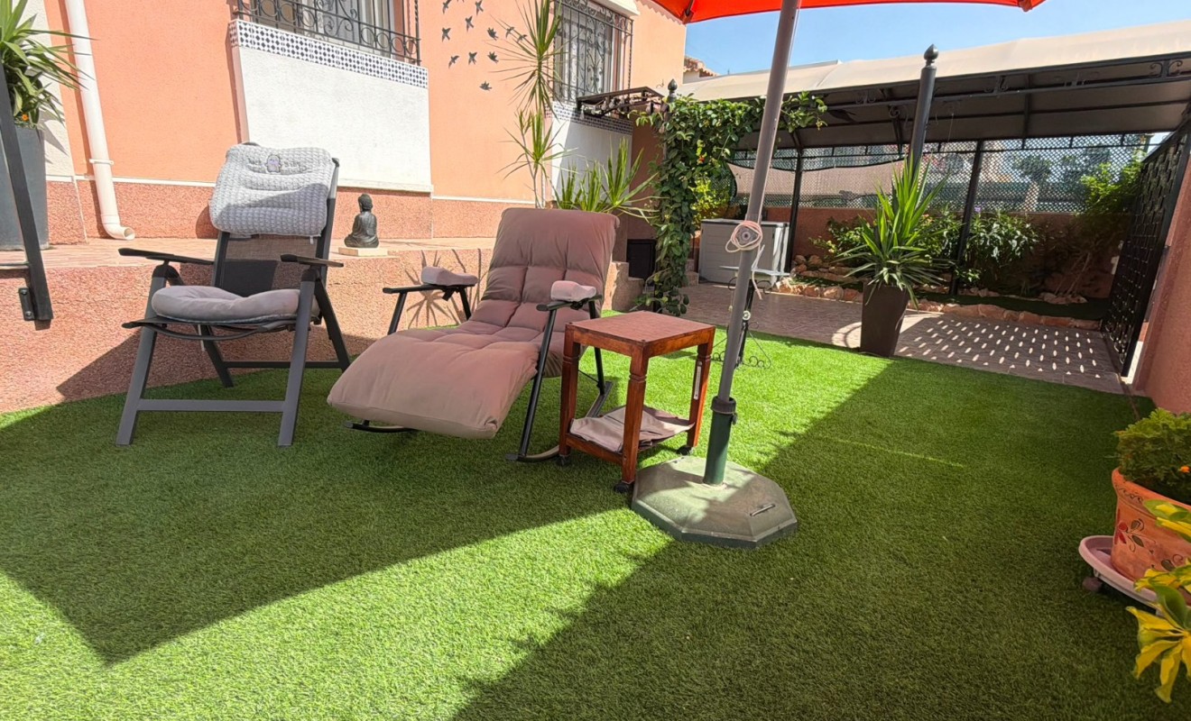 Wederverkoop - Detached villa - Los Montesinos - La herrada