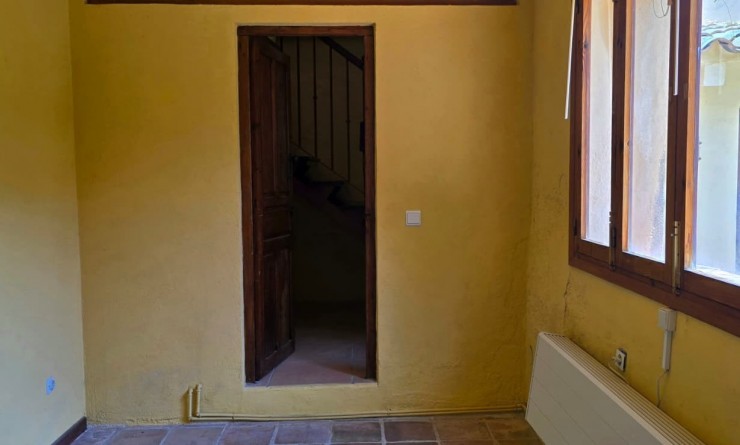 Revente - Casa de Pueblo - Polop