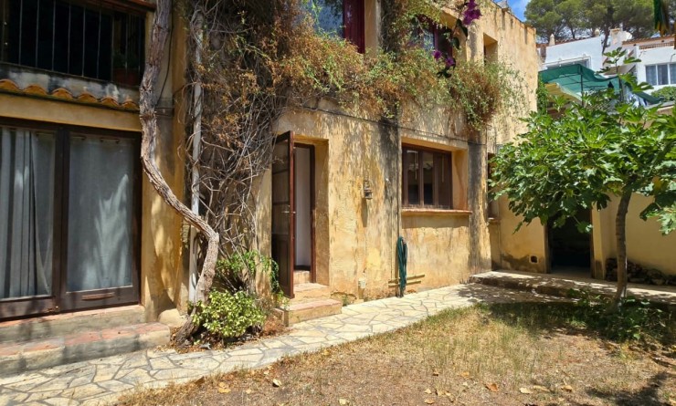 Revente - Casa de Pueblo - Polop