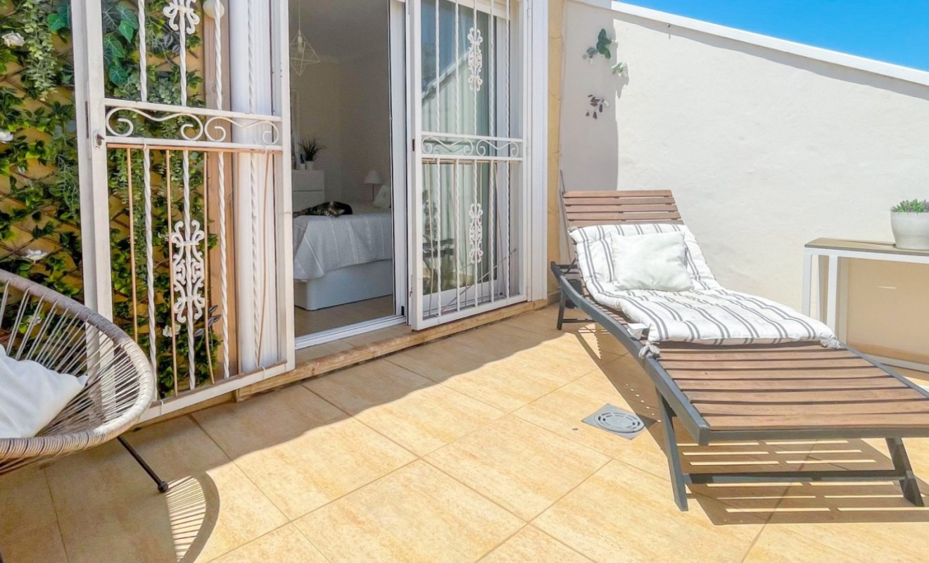 Wederverkoop - Herenhuis - Orihuela Costa - Punta Prima