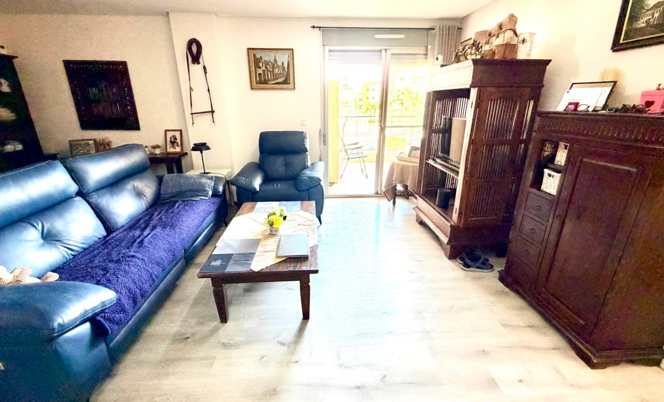 Wederverkoop - Apartment / flat - Orihuela Costa - La Zenia