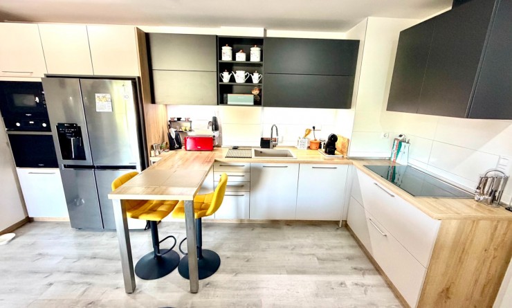 Wederverkoop - Apartment / flat - Orihuela Costa - La Zenia