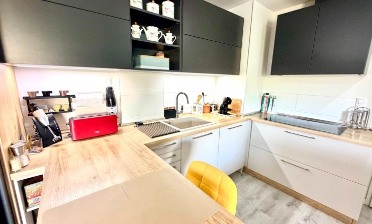Wederverkoop - Apartment / flat - Orihuela Costa - La Zenia