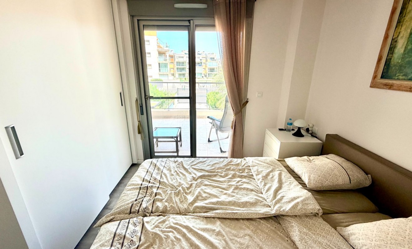 Wederverkoop - Apartment / flat - Orihuela Costa - La Zenia