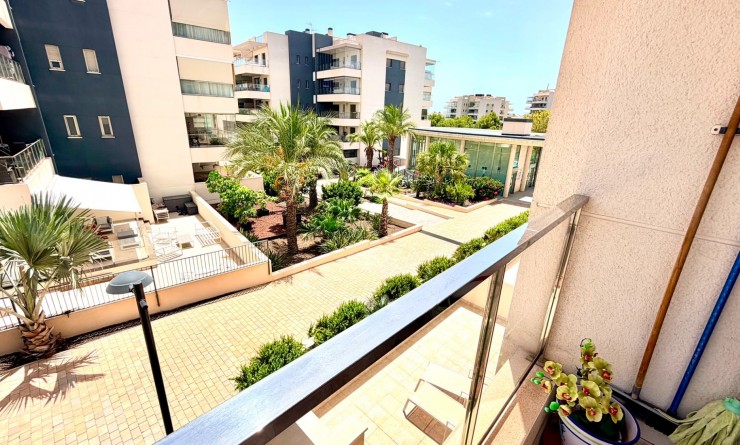 Wederverkoop - Apartment / flat - Orihuela Costa - La Zenia