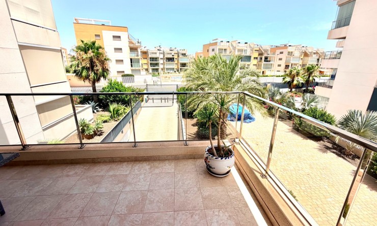 Wederverkoop - Apartment / flat - Orihuela Costa - La Zenia