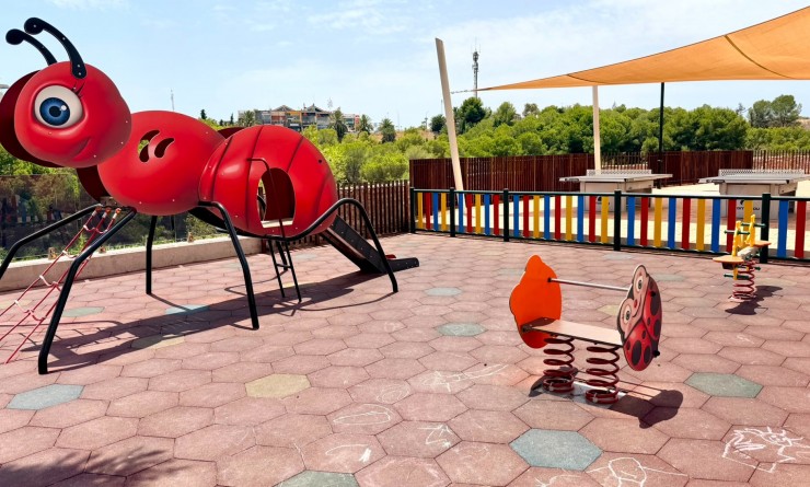Wederverkoop - Apartment / flat - Orihuela Costa - La Zenia