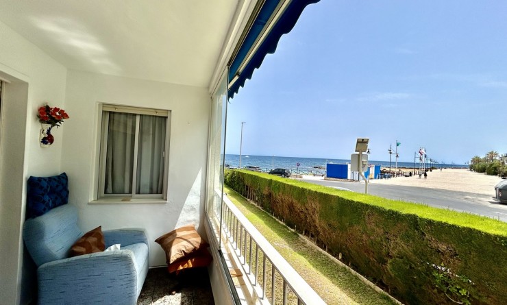 Revente - Appartement - Punta Prima