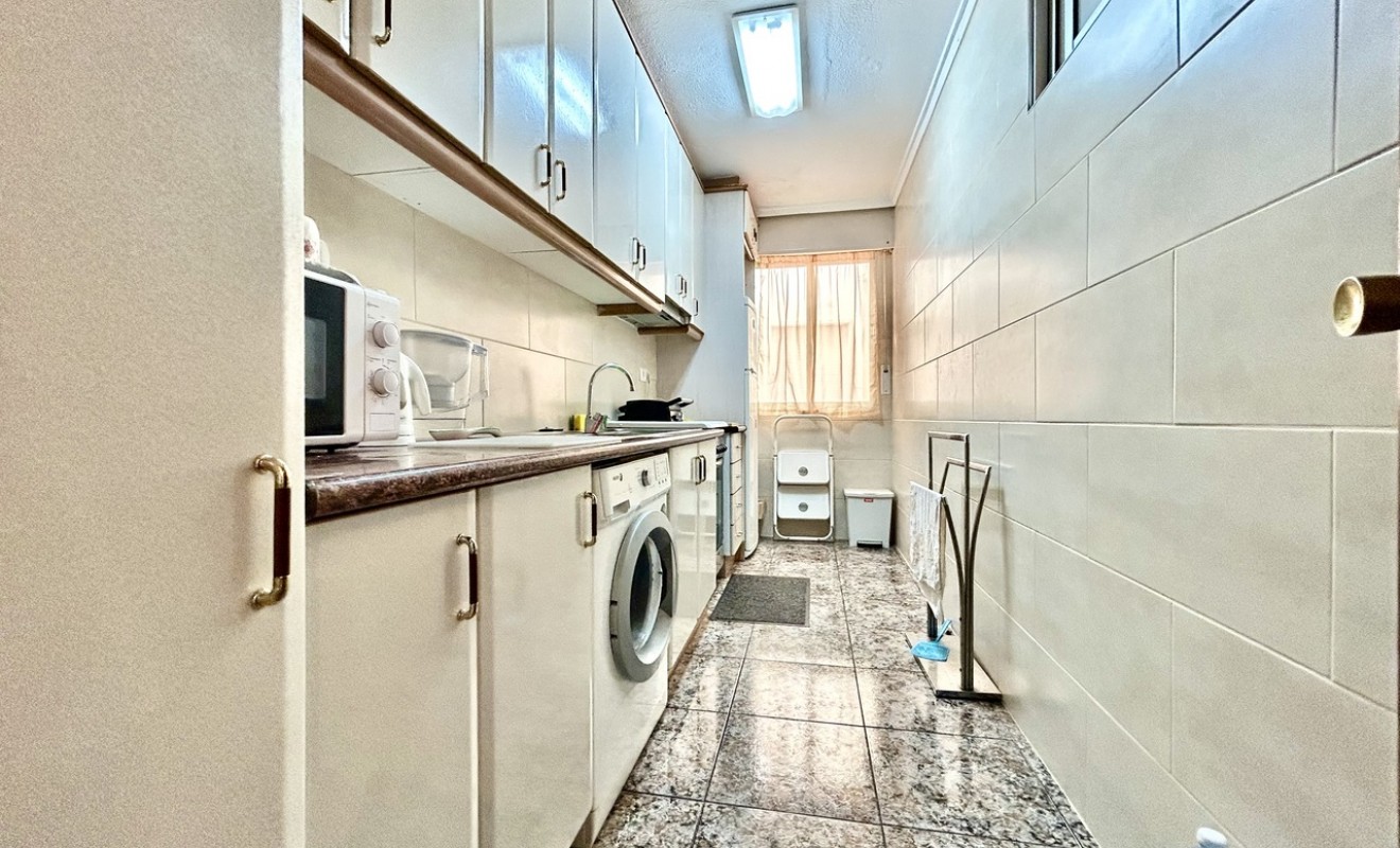 Revente - Appartement - Punta Prima