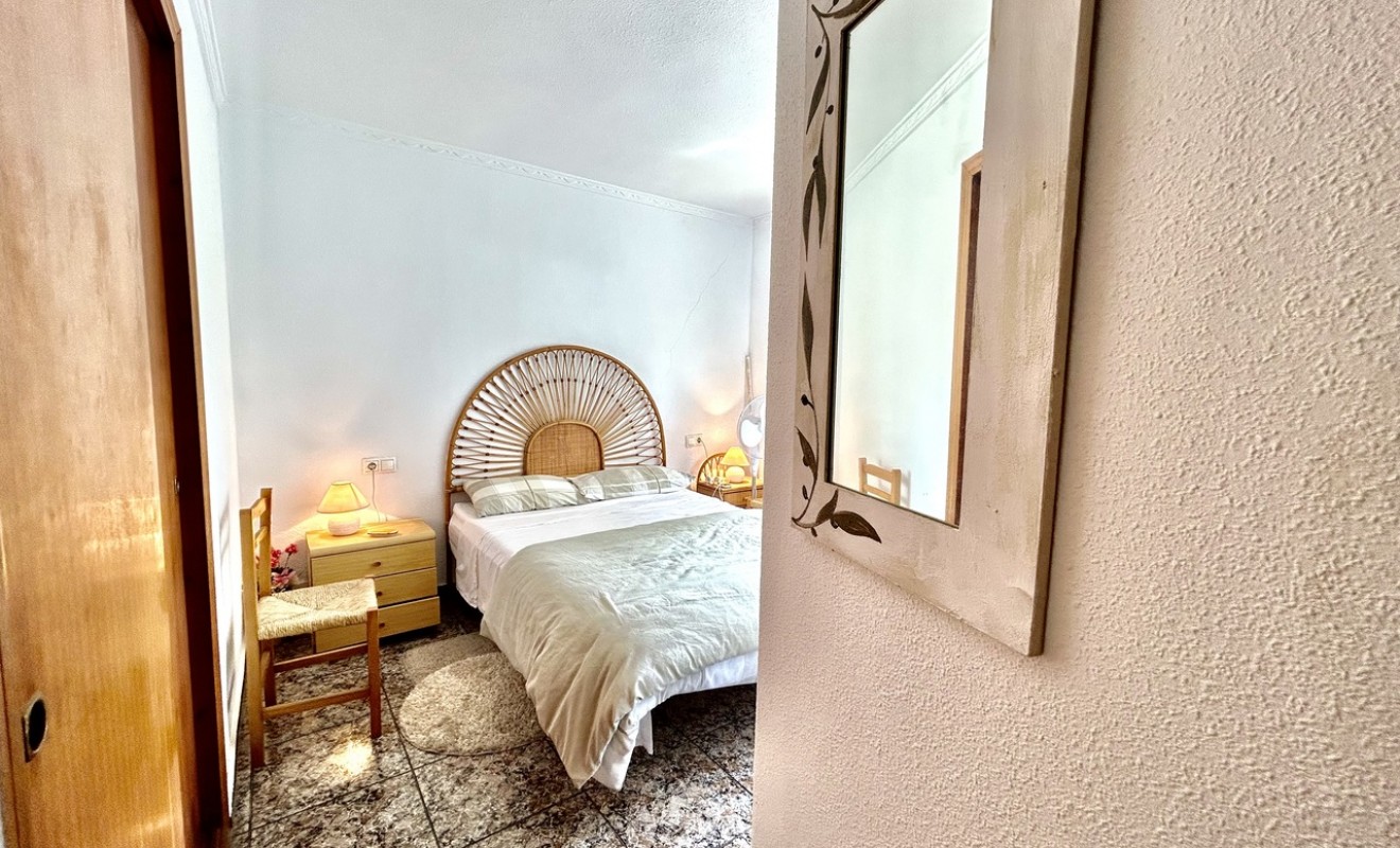 Revente - Appartement - Punta Prima