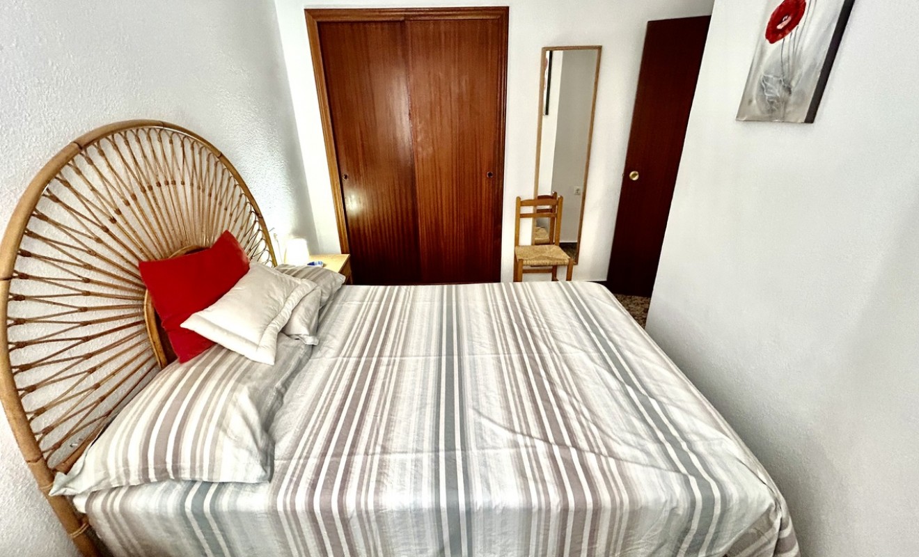 Revente - Appartement - Punta Prima