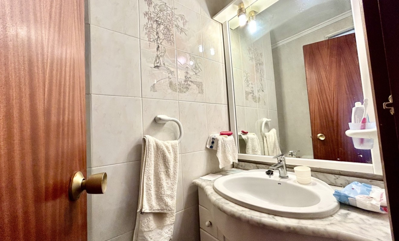 Revente - Appartement - Punta Prima