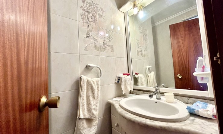 Revente - Appartement - Punta Prima