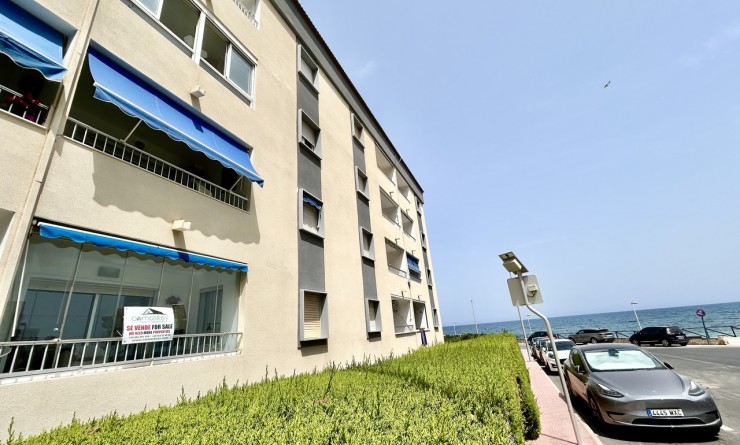 Revente - Appartement - Punta Prima