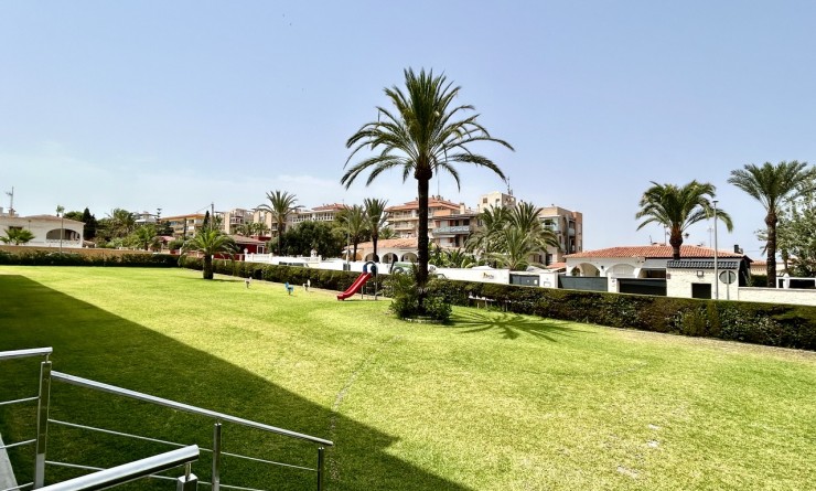Revente - Appartement - Punta Prima
