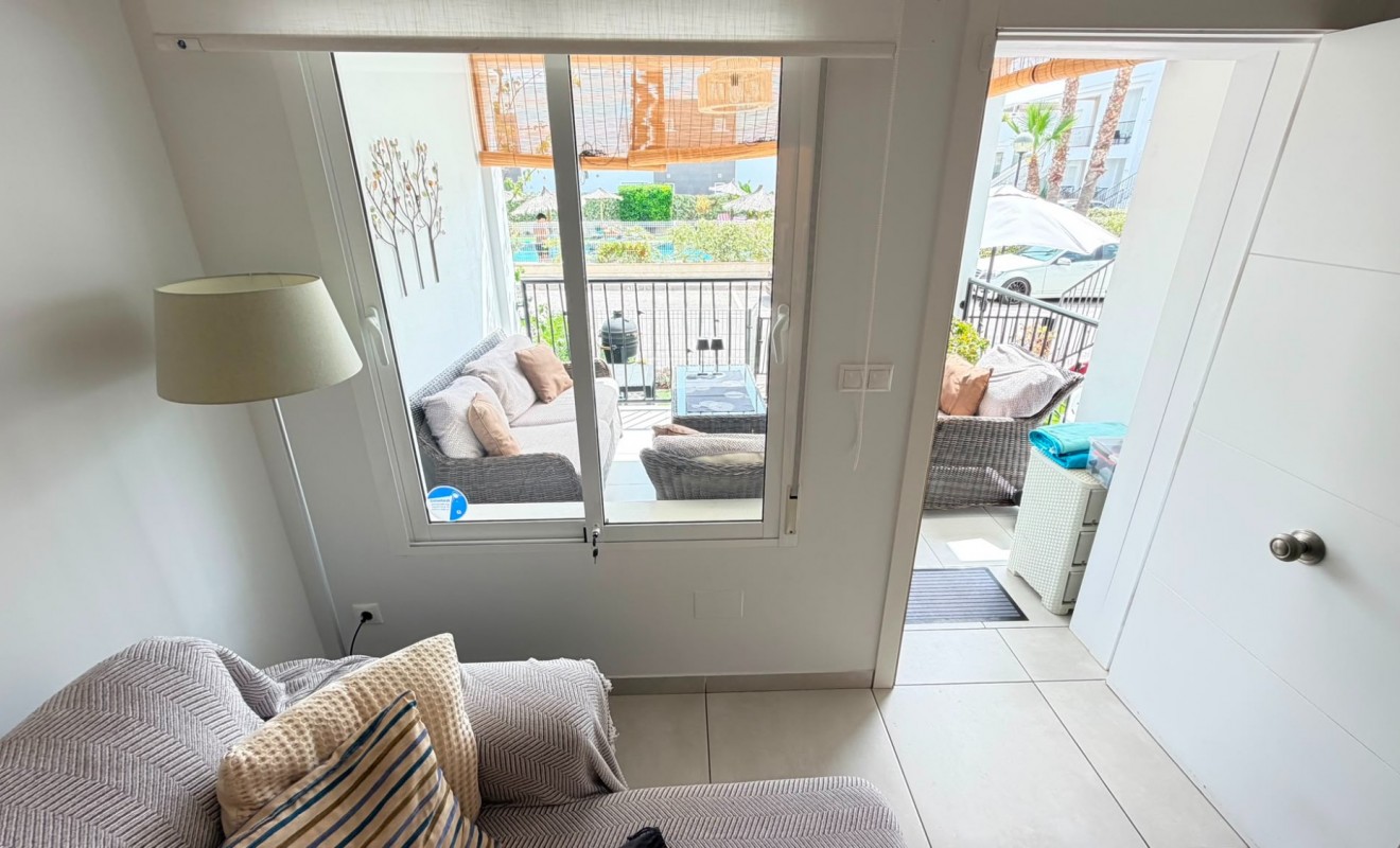 Wederverkoop - Apartment / flat - Torrevieja - Aguas Nuevas