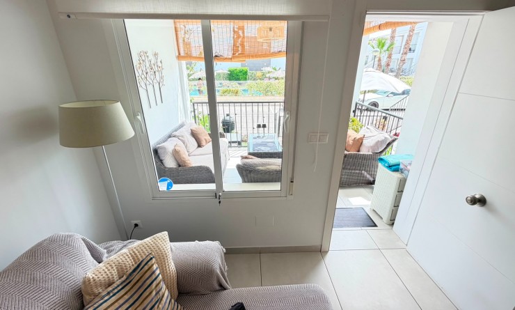 Wederverkoop - Apartment / flat - Torrevieja - Aguas Nuevas