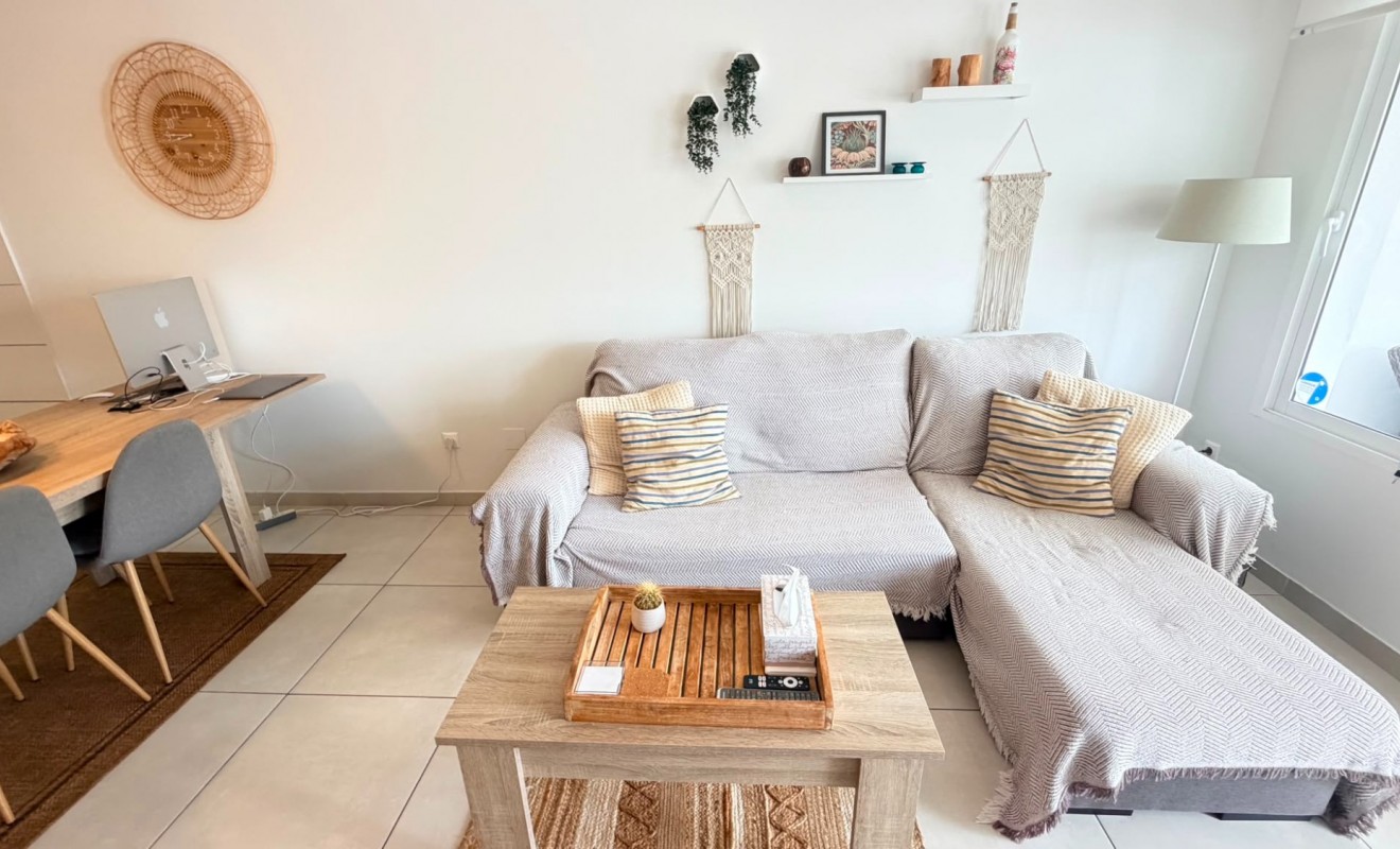 Wederverkoop - Apartment / flat - Torrevieja - Aguas Nuevas