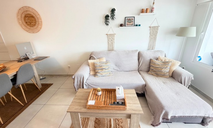 Wederverkoop - Apartment / flat - Torrevieja - Aguas Nuevas