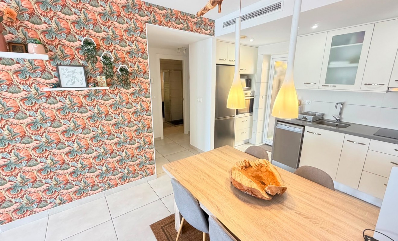 Wederverkoop - Apartment / flat - Torrevieja - Aguas Nuevas