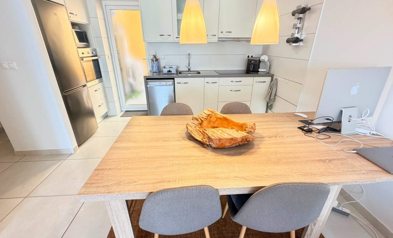 Wederverkoop - Apartment / flat - Torrevieja - Aguas Nuevas