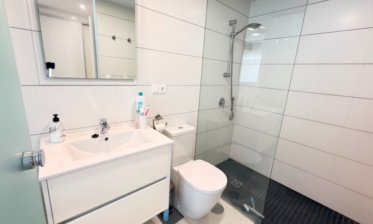 Wederverkoop - Apartment / flat - Torrevieja - Aguas Nuevas