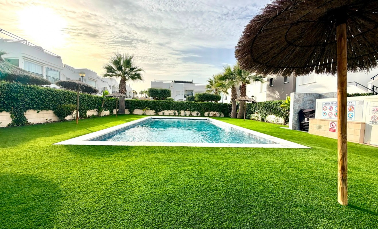 Wederverkoop - Apartment / flat - Torrevieja - Aguas Nuevas