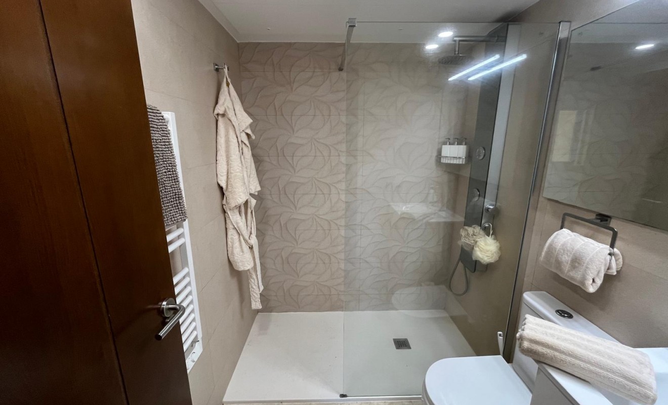 Revente - Appartement - Punta Prima