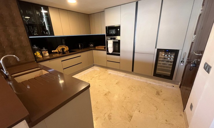 Revente - Appartement - Punta Prima