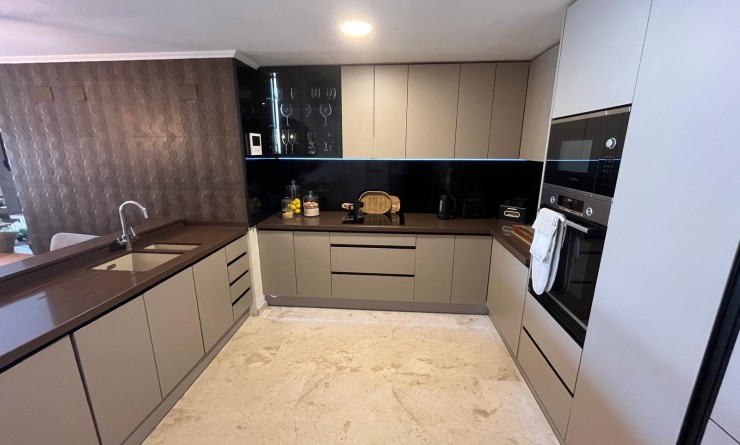 Revente - Appartement - Punta Prima