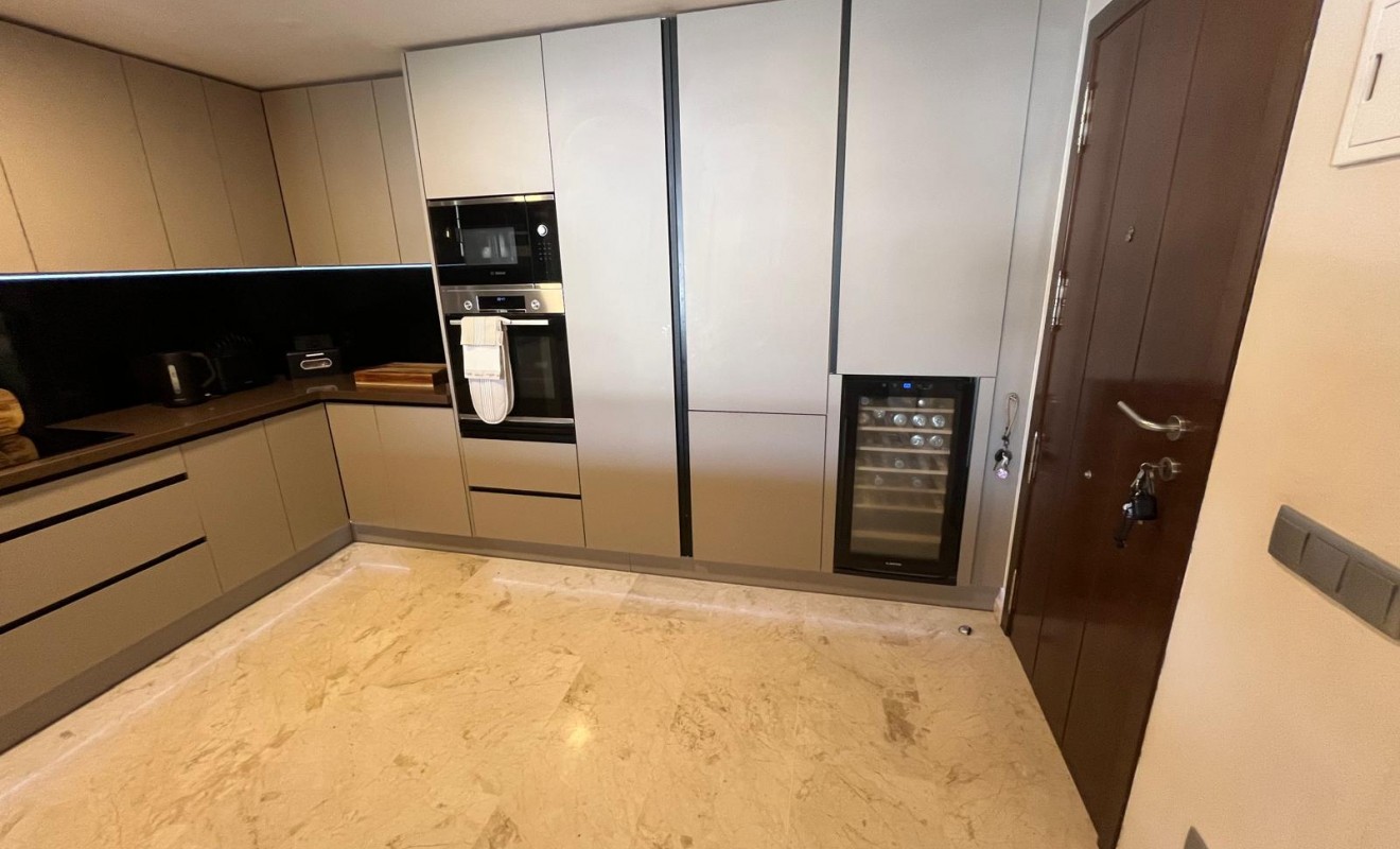 Revente - Appartement - Punta Prima