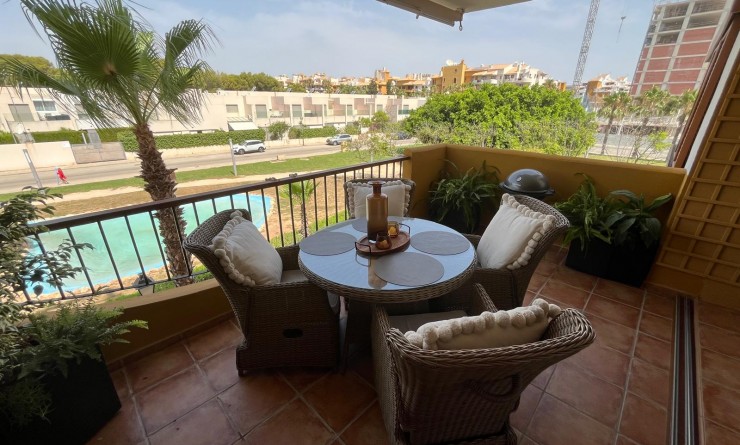 Revente - Appartement - Punta Prima