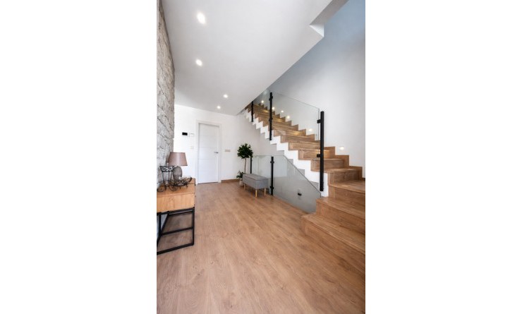 Wederverkoop - 2. Town house - Dolores - pueblo
