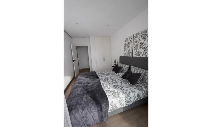 Wederverkoop - 2. Town house - Dolores - pueblo