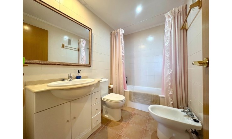 Wederverkoop - Apartment / flat - Denia - Center