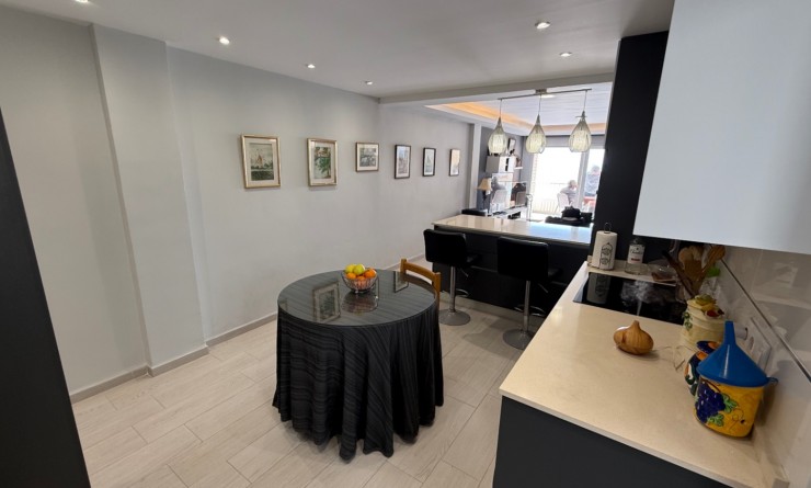 Wederverkoop - Apartment / flat - Torrevieja - Costa Blanca Sur