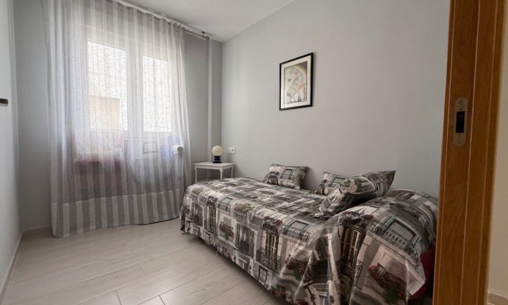 Wederverkoop - Apartment / flat - Torrevieja - Costa Blanca Sur