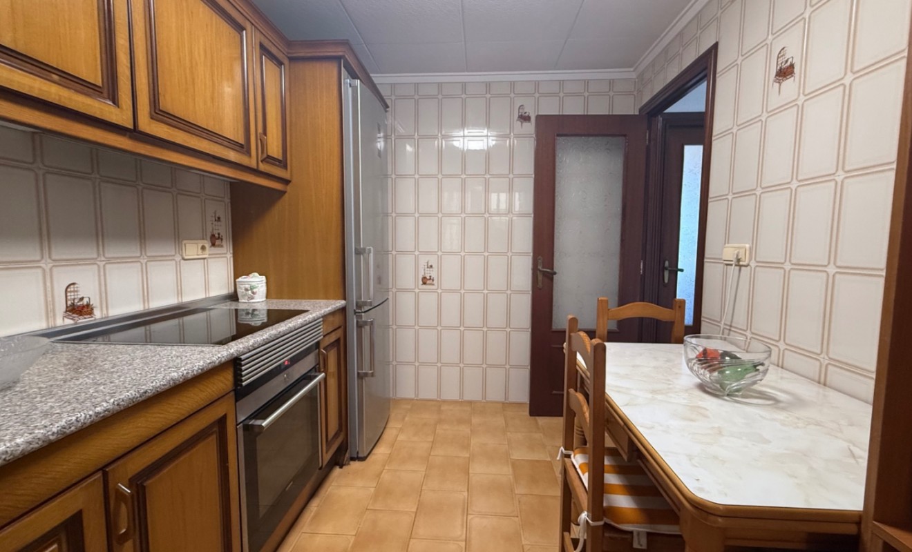 Wederverkoop - Apartment / flat - Torrevieja - Costa Blanca Sur