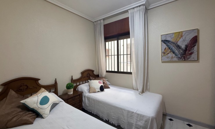 Wederverkoop - Apartment / flat - Torrevieja - Costa Blanca Sur