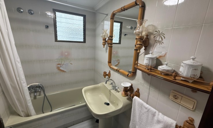 Wederverkoop - Apartment / flat - Torrevieja - Costa Blanca Sur