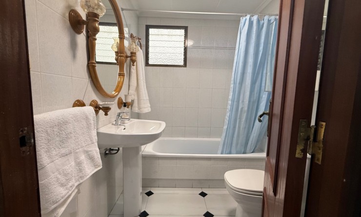 Wederverkoop - Apartment / flat - Torrevieja - Costa Blanca Sur