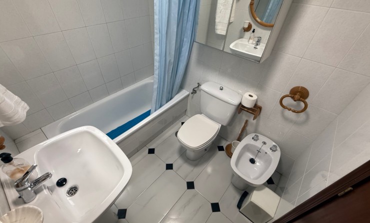 Wederverkoop - Apartment / flat - Torrevieja - Costa Blanca Sur