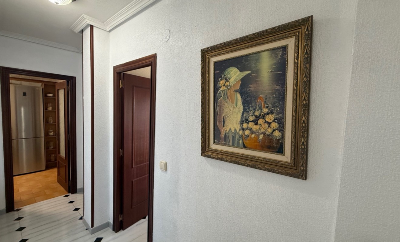 Wederverkoop - Apartment / flat - Torrevieja - Costa Blanca Sur