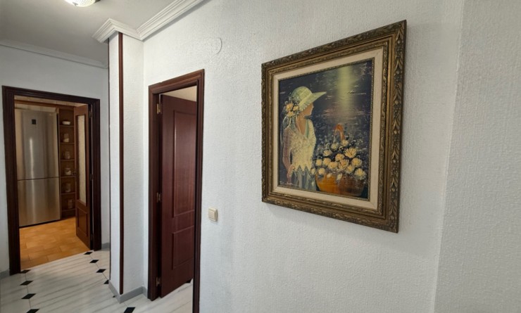 Wederverkoop - Apartment / flat - Torrevieja - Costa Blanca Sur