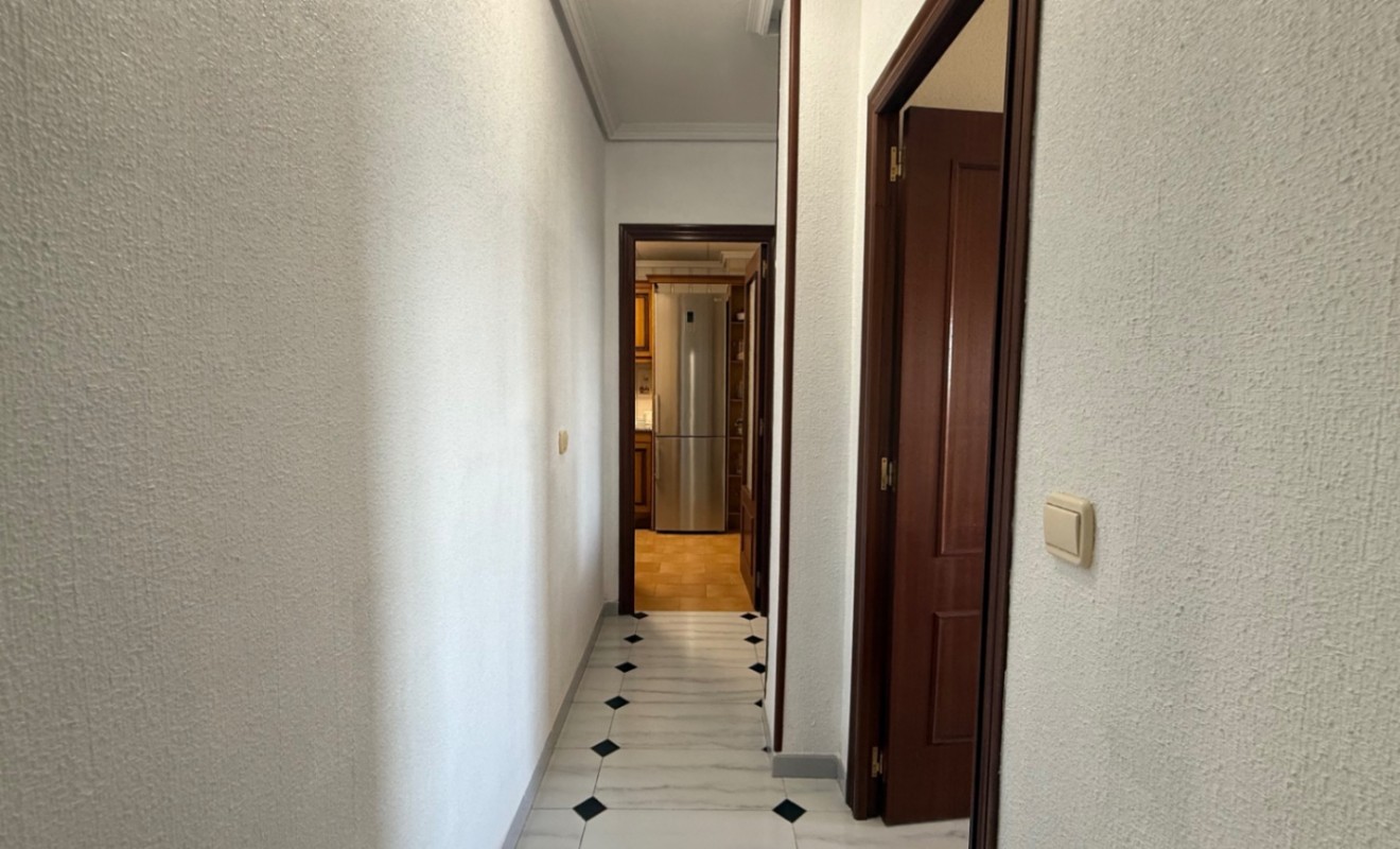 Wederverkoop - Apartment / flat - Torrevieja - Costa Blanca Sur
