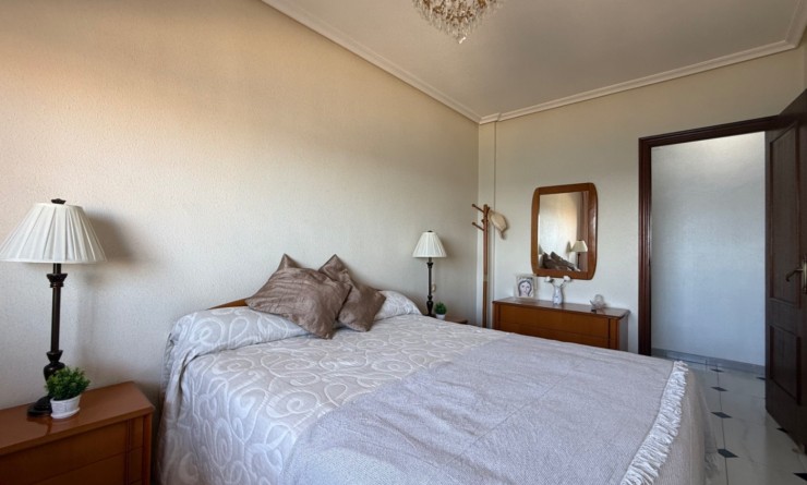 Wederverkoop - Apartment / flat - Torrevieja - Costa Blanca Sur