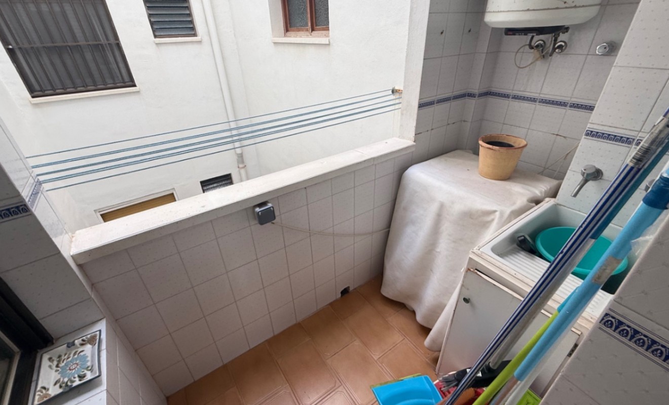 Wederverkoop - Apartment / flat - Torrevieja - Costa Blanca Sur