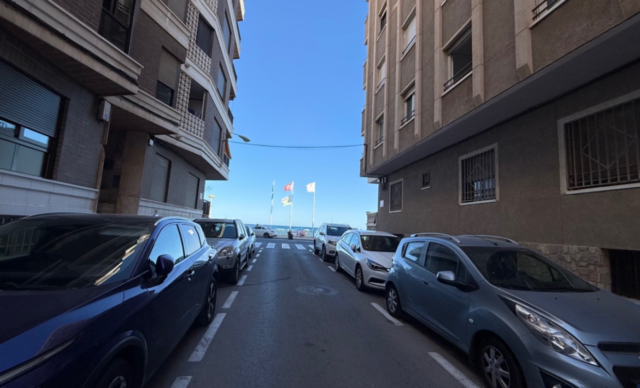Wederverkoop - Apartment / flat - Torrevieja - Costa Blanca Sur