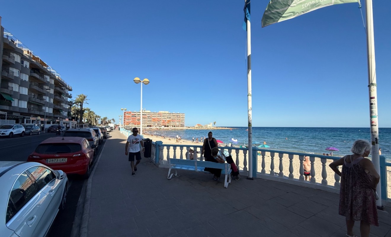 Wederverkoop - Apartment / flat - Torrevieja - Costa Blanca Sur
